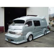 Обтекатель капота на Toyota Hiace 107 KZH100