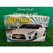 Сборная модель Nissan GT-R R35 в обвесе LB Works масштаб 1:24