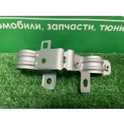 кронштейн горловины бака (средний)