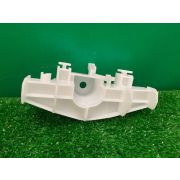 Крепление бампера под стопом Corolla Axio NZE164/161 2012-2015 новое