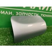Заглушка бампера (буксировочного крюка) Toyota Rush / Be-Go J210E, цвет серебристый S28, новая!