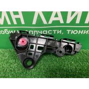 Крепление бампера Corolla Cross 52536-16040 переднее левое LH, новое ZSG10