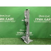 Планка телевизора правая для Toyota Corolla Axio / Corolla Fielder 2015-2022 г, оригинал Япония, НОВАЯ