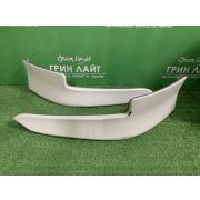 Клыки (накладки) на передний бампер для Toyota Rumion 2009-2015 г, оригинал контрактые, цвет 070