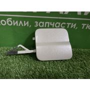 Заглушка заднего бампера (буксировочного крюка) для Toyota Rush / Daihatsu Be-Go / Terios, цвет белый перламутр W24, оригинал НОВАЯ